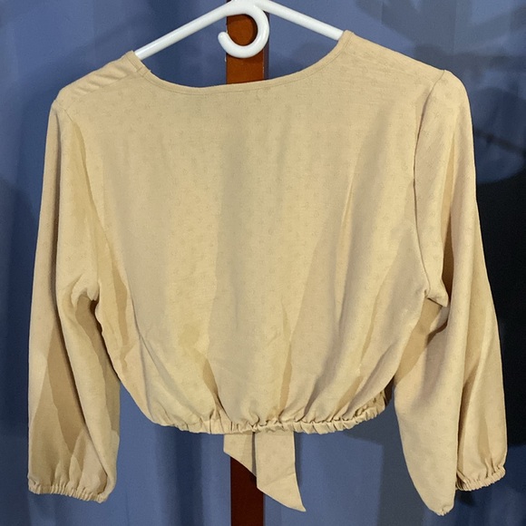 NWT Vero Moda Grit 3/4 Knotted Crop Top sz M - Picture 4 of 6
